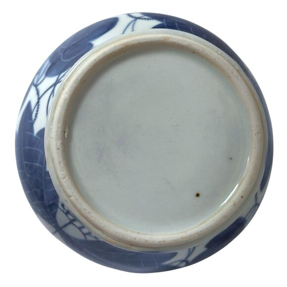 Vintage Hand-Painted Ceramic Chinoiserie Blue & White Lotus Bowl / Potpourri Pot - Picture 14 of 14